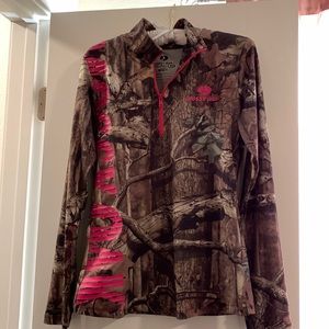 Missy Oak ladies’ quarter-zip top 🦌
